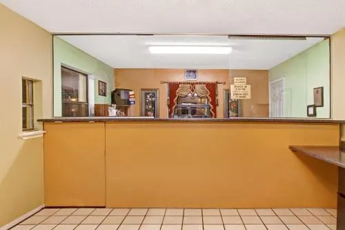 Knights Inn Anadarko - Image 1