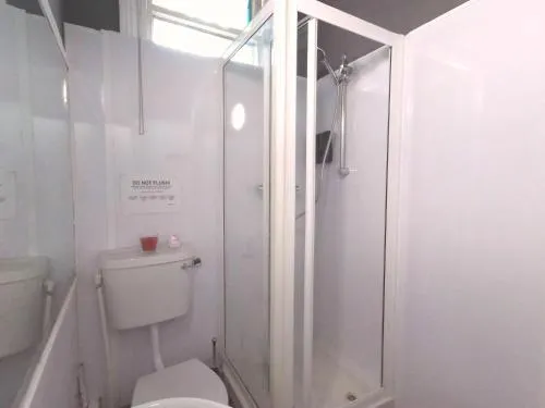 Hostel 7 - Image 1