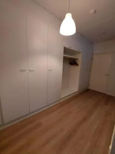 Kotimaailma - Tilava 2MH asunto saunalla Herttoniemen merellisessä ympäristössä - Image 1