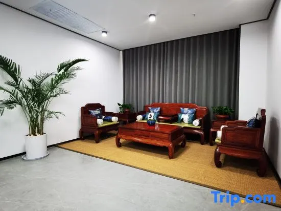 Sanbaolou Hotel (Dacheng Redwood City Branch) - Image 1