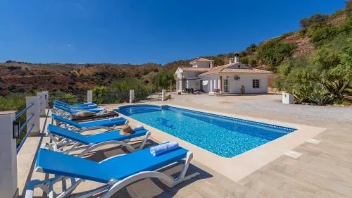 Villa Meretseger AlmogÃ­a by Ruralidays - Image 1