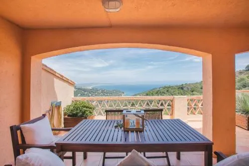 Flateli Begur - Image 1