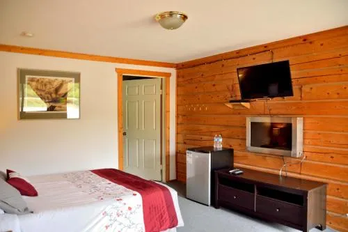 Spirit Lake Wilderness Resort - Image 1