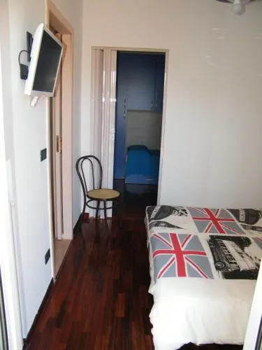 B&B Offside - Image 1