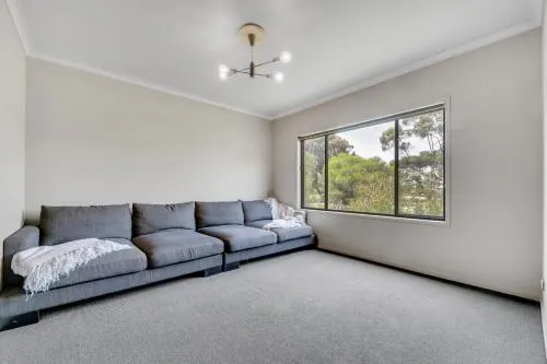 Regional big and beautiful house near Geelong/Torquay - Image 1