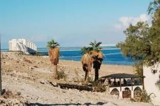 NEVE ZOHAR DEAD SEA - Image 1