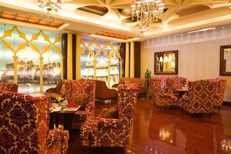 Huangshan Huamao International Hotel - Image 1