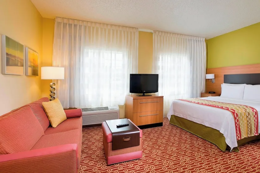 Candlewood Suites Bedford Fort Worth by IHG - Image 1