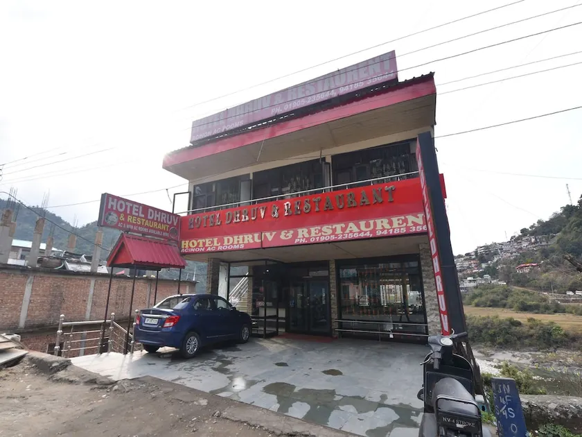 Oyo 28027 Hotel Dhruv - Image 1