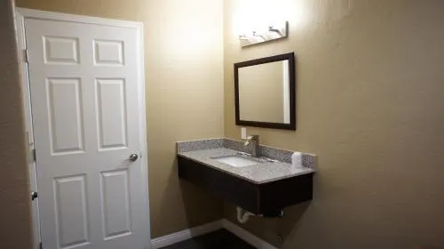 Executive Inn Deming - Image 1