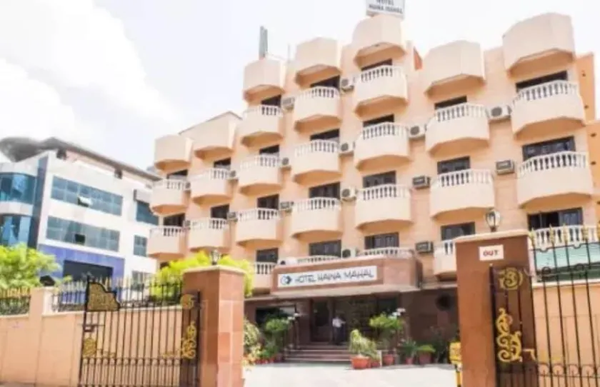 Hotel Hawa Mahal - Image 1