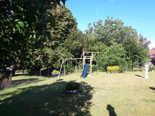 Au Trou Perdu - Image 1