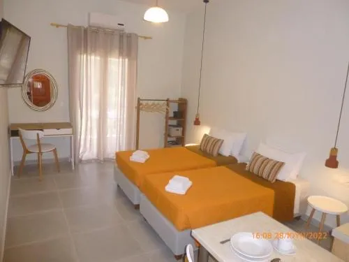 Niki Studios and Apartments - Image 1