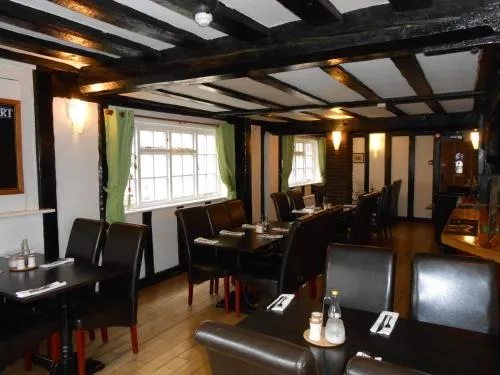 The White Hart Inn - Image 1
