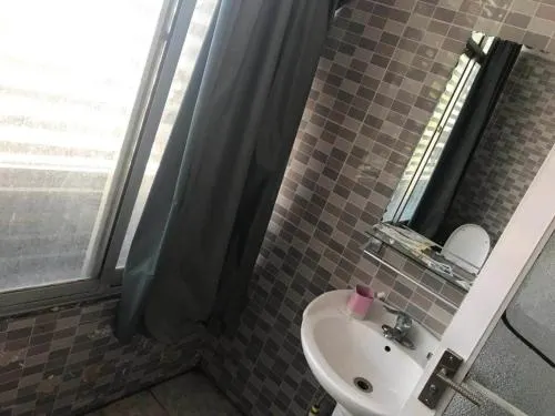 Hao Shuo Business Hotel - Image 1