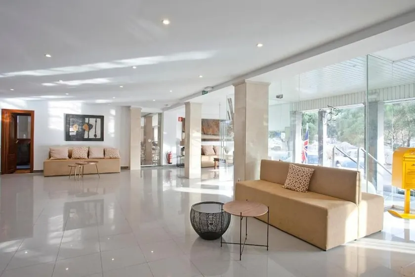Playamar Apartments - Image 1