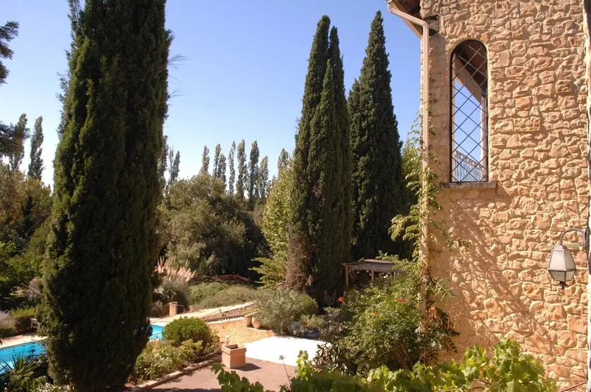 House With in Les Angles With Pool Access Enclosed Garde - Image 1