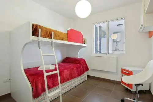 Holiday Apartment - Image 1
