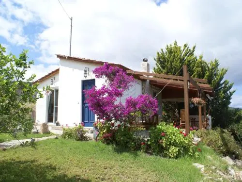 Holiday Home with Garden in Kritinia - Image 1
