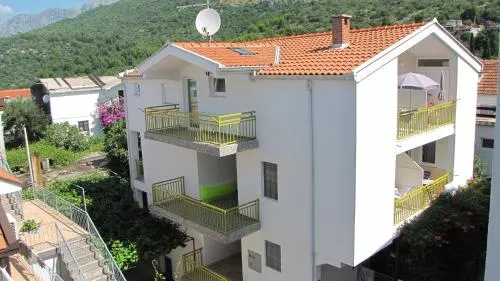 Apartments Primorac Podaca - Image 1