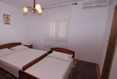Guest House Zrinka - Image 1