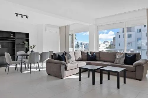 Phaedrus Living: Romanou Modern City Center Flat - Image 1
