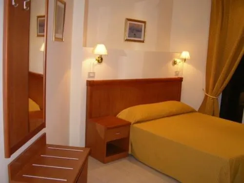 Eur Executive Inn - Image 1