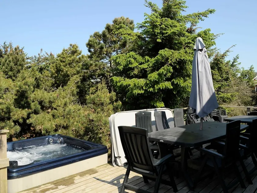 Spacious Cottage In Harboore With Sauna - Image 1