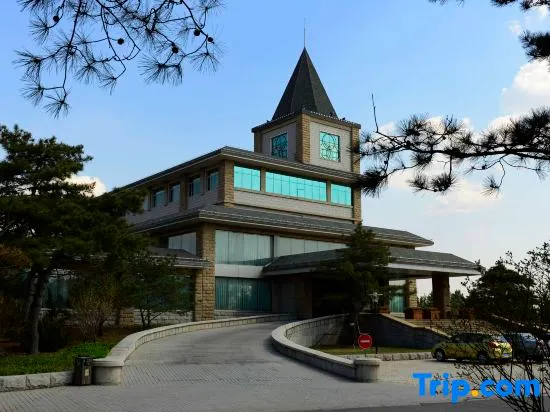 Songyuanshi Hotel - Image 1