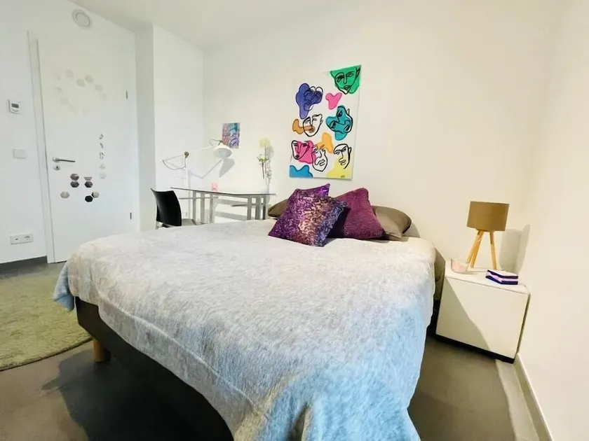 Luxury 3 bedrooms- Terrace and Parking - Image 1