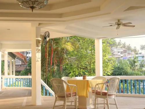 Pen Villa - Image 1