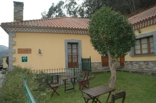 Apartamentos Las Camelias - Image 1
