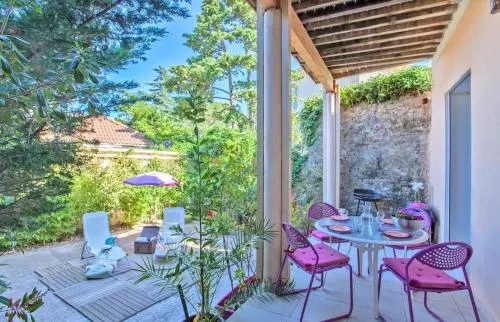 Casa Estel Blue Apartment in Downtown of Erbalunga - Image 1