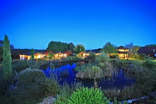 Hotel Au Jardin Fleuri - Image 1