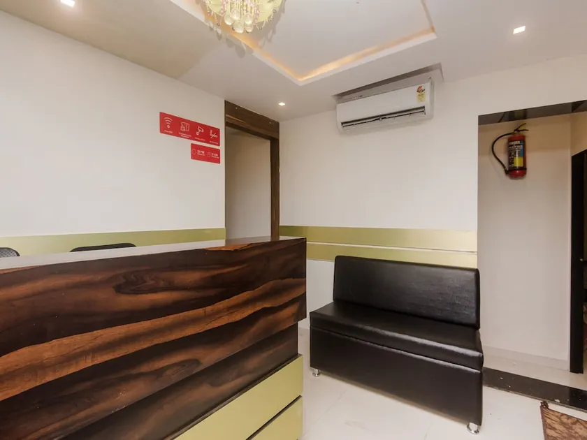 Hotel Mantra Residency by OYO Rooms - Image 1