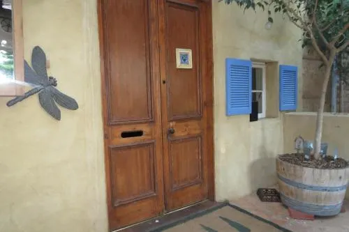 Bentwood Olive Grove Accommodation - Image 1