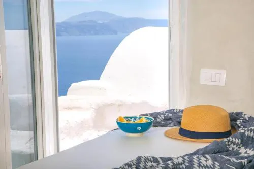 White Suite - Image 1