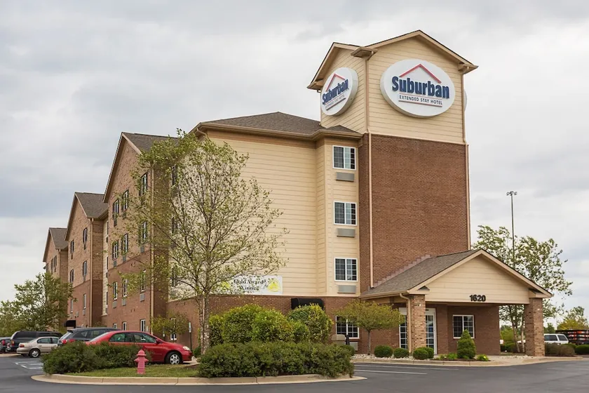 Birch Hill Suites Clarksville - Image 1