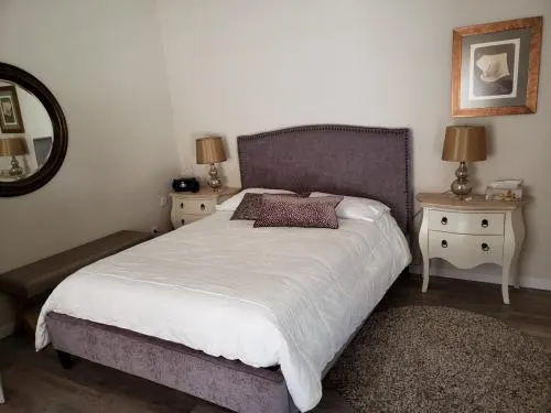 Areia Beach Guest House - Image 1