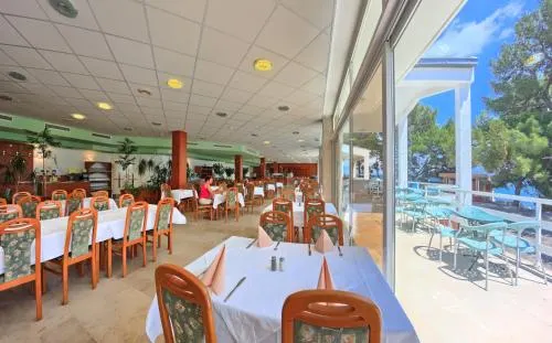 Resnik Resort - Image 1