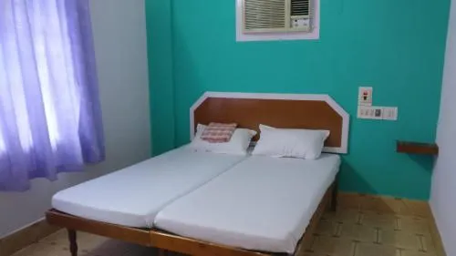 Hotel Kavery - Image 1