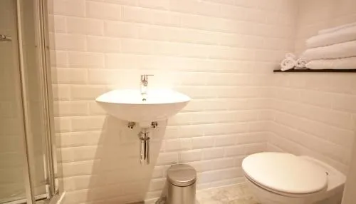 IFSC Dublin City Apartments - Image 1