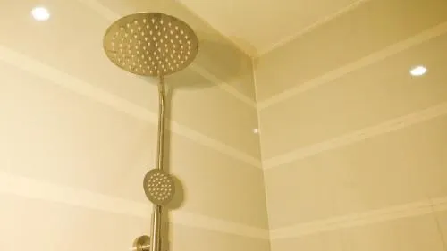 Hotel 17 - Image 1