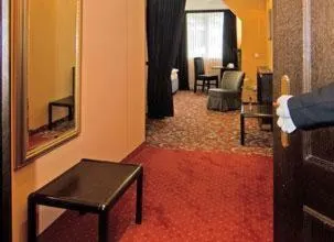 Pedro's - Image 1