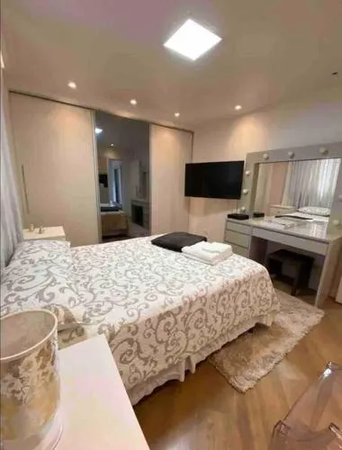 Casa maravilhosa e completa, ótima localização - Image 1