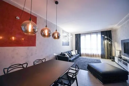 423 Loft Studio - Image 1