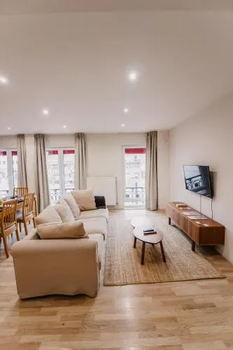 Central And Cozy In Brussels - Image 1
