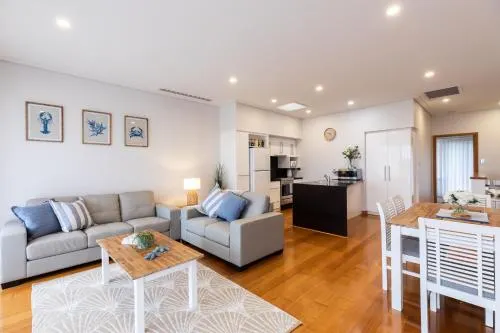 Promenade Executive Apartments - Image 1