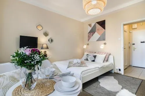 Old Town Studio Apartment - Image 1