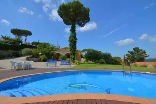 Montbarbat Villa 0 Pool Wifi - Image 1